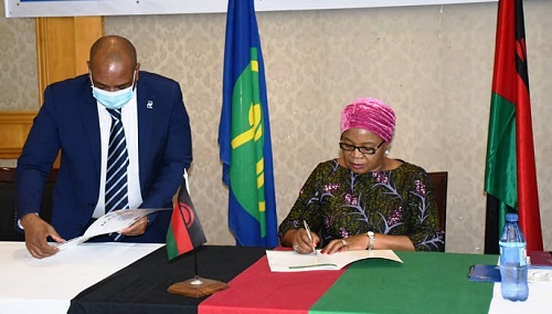 Malawi embraces regional cooperation to support sustainable fisheries and aquaculture development in SADC. Read more: sadc.int/news-events/ne… <a href="/DrTaxs/">Dr. Stergomena Lawrence Tax</a> <a href="/ForeignMalawi/">Min.Foreign Affairs</a> <a href="/BWGovernment/">Botswana Government</a> <a href="/DIRCO_ZA/">DIRCO South Africa</a> @foreigntanzania <a href="/MoFA_ZW/">Ministry of Foreign Affairs and Int Trade</a>