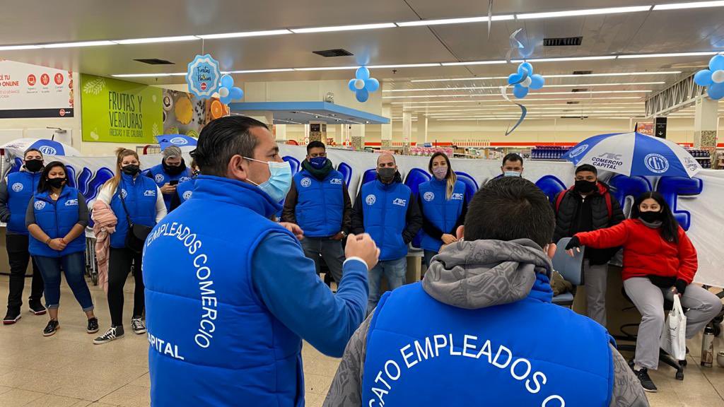 Termino la asamblea en <a href="/discoargentina/">Disco Argentina</a> donde coincidimos en la negligencia de parte de la empresa en no informar los contagios Positivos de COVID y perjudicar la salud de todxs compañerxs.Además se remarcó la necesidad de efectivizar a los trabajadorxs de agencia . #SoyComercio