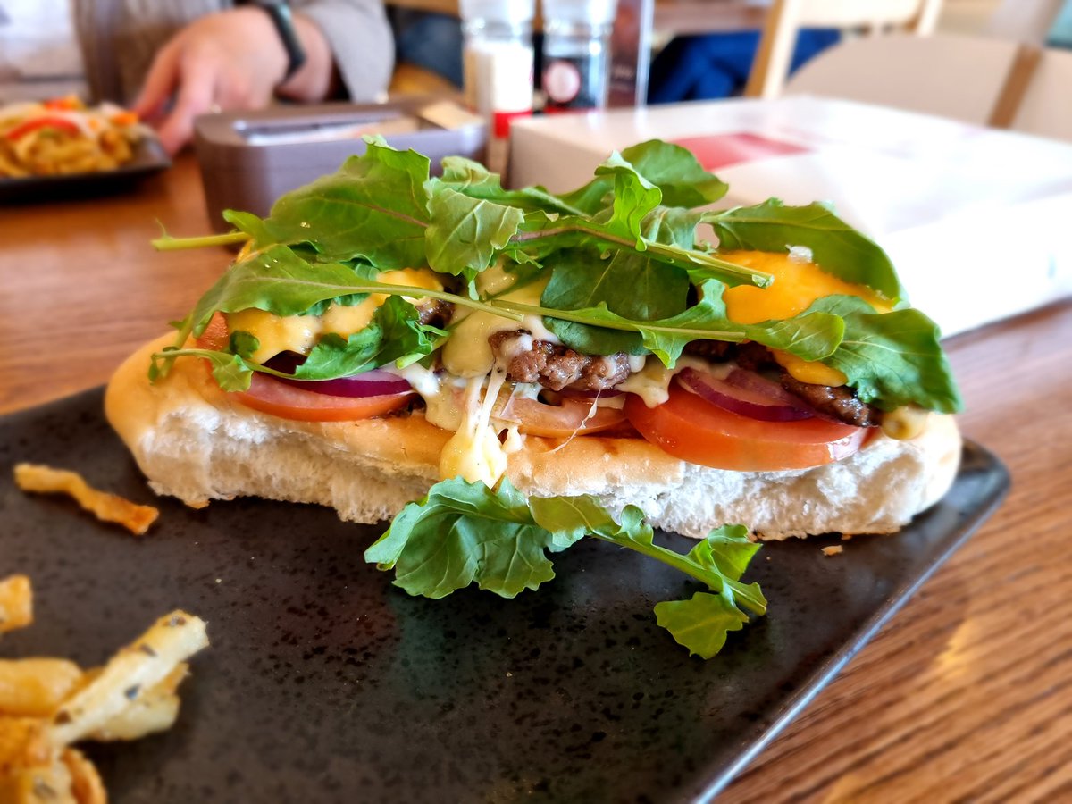 ZAFoodMusketeer's tweet photo. We have a slight obsession with Pastei de Nata in our family. I have the savoury tooth, so I enjoyed my 3 mini burgers on a toasted bun with 3 cheeses and toppings the other was a toasted fillet sandwhich with grain mustard & caramelized onions.
#TheFoodMusketeer
#TFMBemBom https://t.co/MkYr1pbHMp