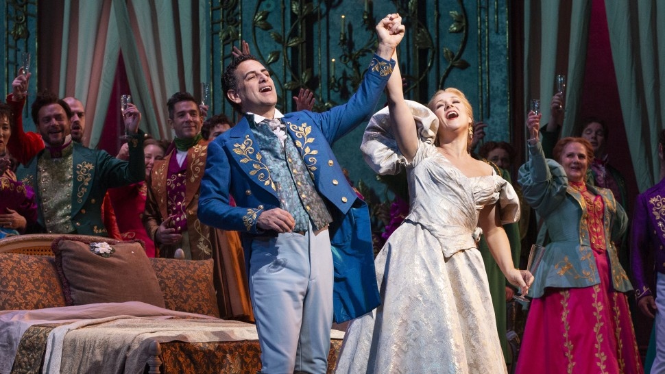 Caption Contest! ⁠
⁠
Winner gets swag, all participants get entered to win Studio Access to the live recording of our Anniversary Episode on July 13! 
#opera #classicalmusic #podcastrecommendations #captioncontest #music #womenpodcasters