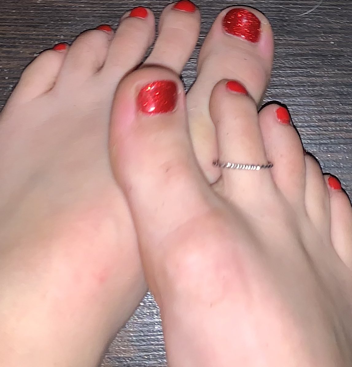 MeganAilee's tweet photo. If you’re feeling generous ❤️ https://t.co/FnnYEujMCc #feet #feetpics #feetpictures #feetpicturesforsale #buyfeetpics https://t.co/TAFVxrvHHQ