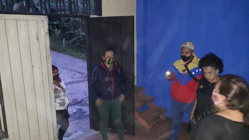B3ND3CIDA's tweet photo. Cumpliendo Orientaciones del Futuro Gobernador @FreddyBernal me acerqué hasta el Minicipio Andrés Bello en el sector La Garcia para Inspeccionar un espacio en el Cual Funcionara Una casa de misiones Puesta al Servico de Pueblo
@MervinMaldonad0 
@Juntosxtachira1 
@andresbellosom1 https://t.co/fal7WBDQZy