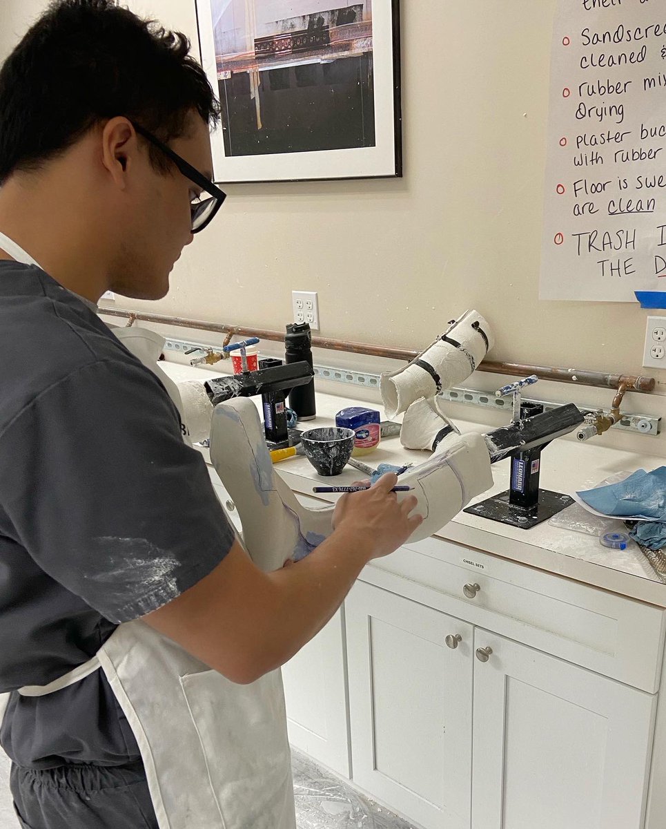 IIOPtampa's tweet photo. Getting our hands dirty on this Wednesday afternoon!🥼🥽
.
.
.
.
.
.
.
.
.
.
.
.
#Orthotics #Prosthetics #IIOP #Veterans #Amputees #AdaptiveSports #TampaOrthotics #OPMastersProgram #InternationalInstituteofOP #RecreationalTherapy #TampaFL #Like #Comment #Health #Education https://t.co/VC8jX8vWtY