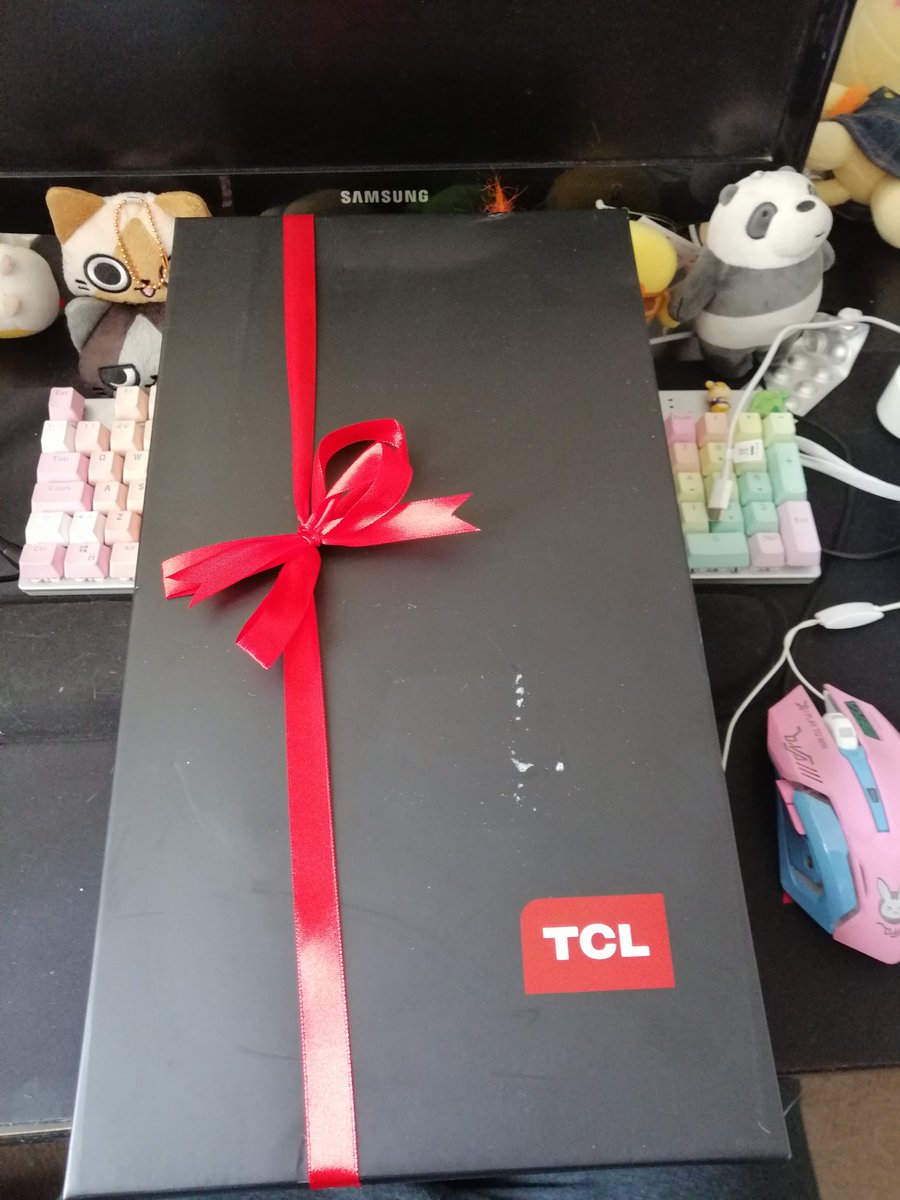 arlenemusume's tweet photo. Porque hoy #tclebramos, se viene el lanzamiento de la Serie 20 de TCL.
Pronto todos los detalles por #Fanvina
Y tenemos picoteo para el evento, gentileza de TCL❤️ https://t.co/NKeYTxLaIT