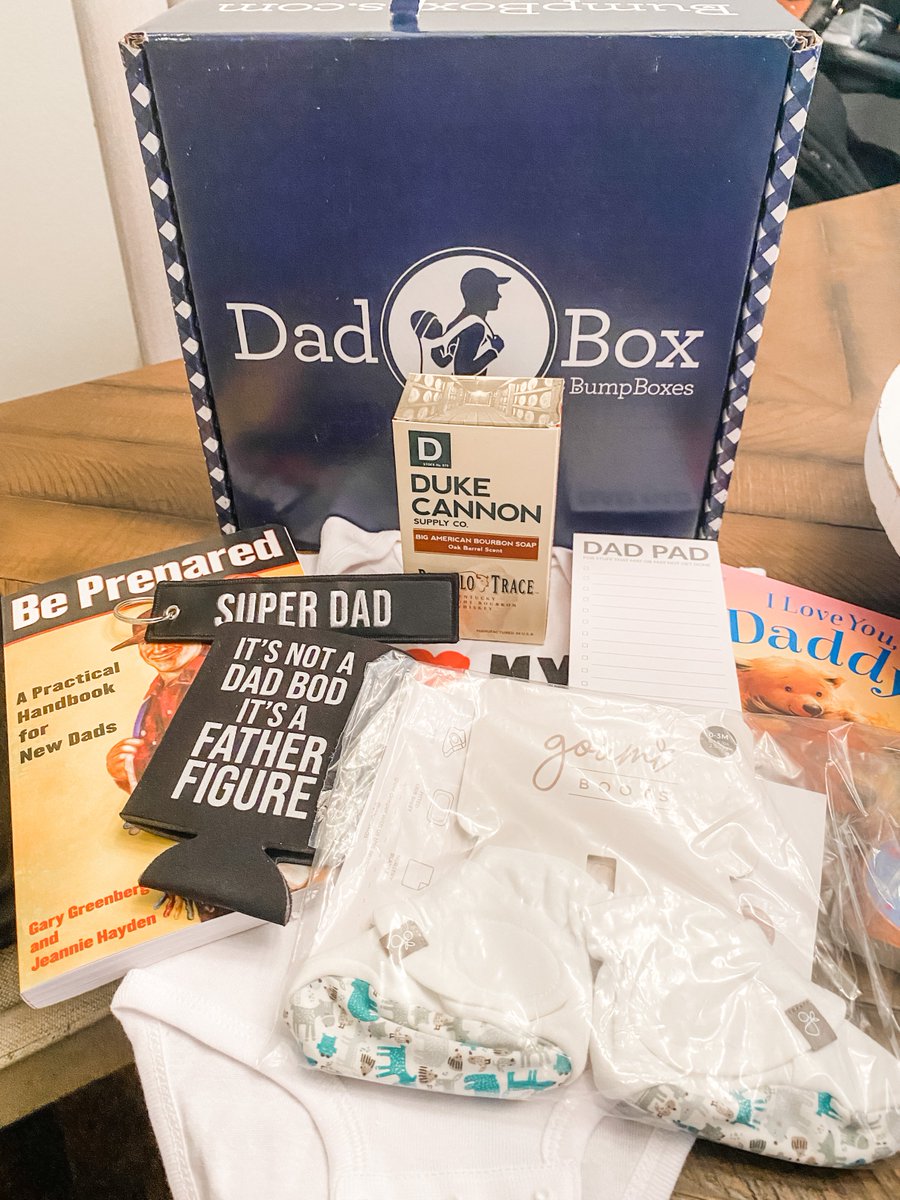 TechNinjaTodd's tweet photo. This is #NotAnAd, but OMG I'm obsessed with this #DadBox my wife got me from @BumpBoxes!
She's been getting Bump Boxes every month with tons of goodies.
Now I have one too! ***hey #BumpBoxes if you wanna sponsor my twins just lemme know ;-) https://t.co/O4LGzBIpuB