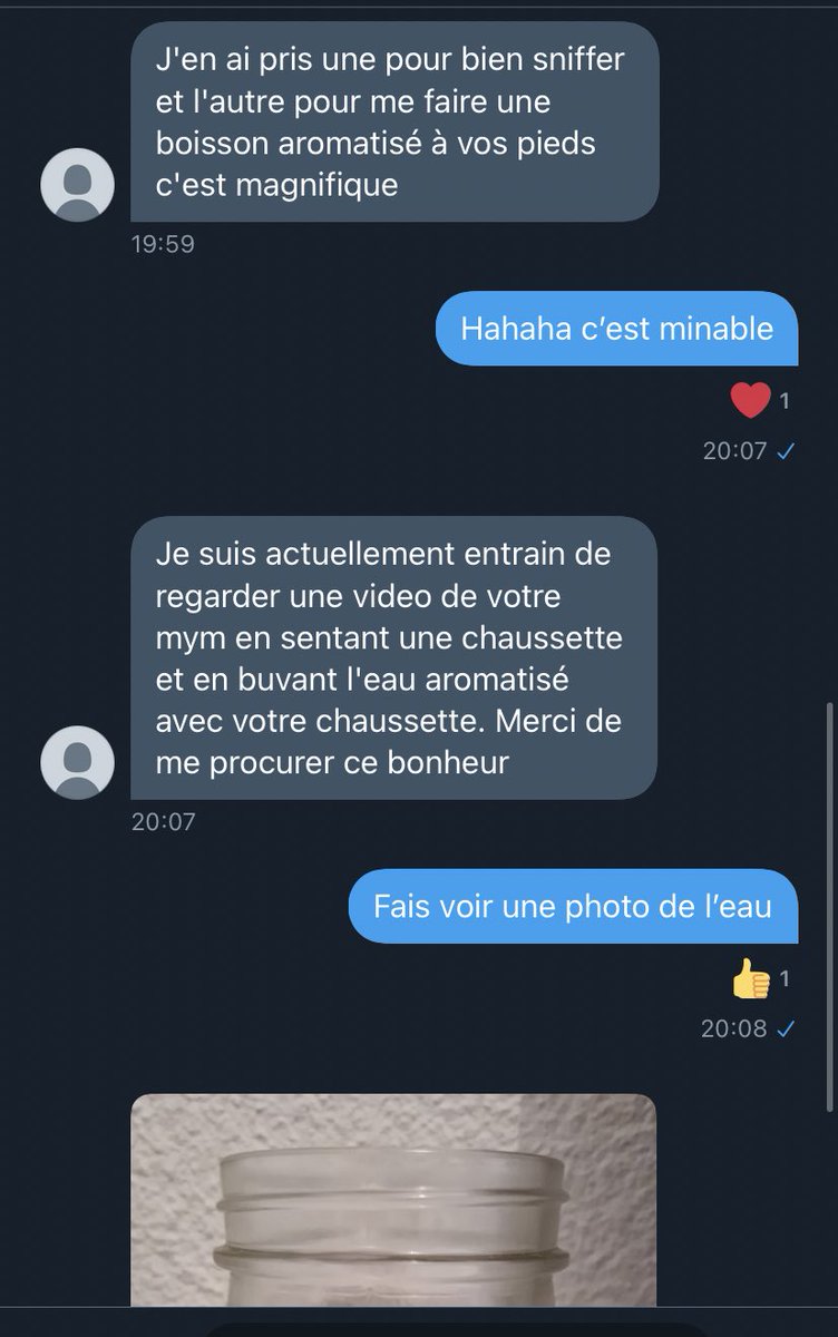cashmasterluav's tweet photo. J’ai envoyé des chaussettes portées à un soumis , il s’est fait une petite infusion avec 😂😂 https://t.co/aYRWzL3x1r