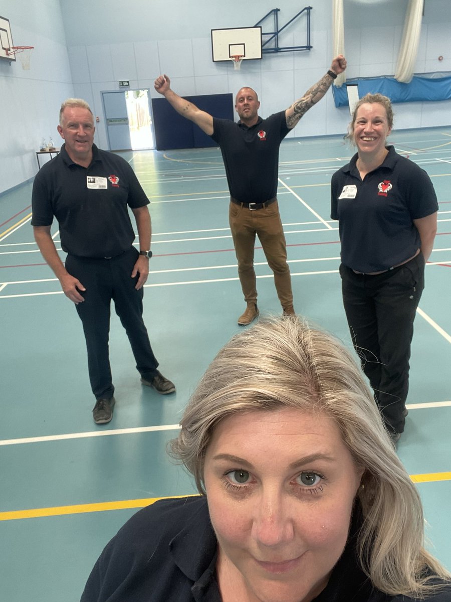 Here’s pic of our team today, (Paul, Andy, Vickie and Cheryl) still socially distancing at the end of a very hot humid day with 50 year 8 pupils! 

We spent whole day with them and they showed great #firstaid skills and asked fabulous questions.