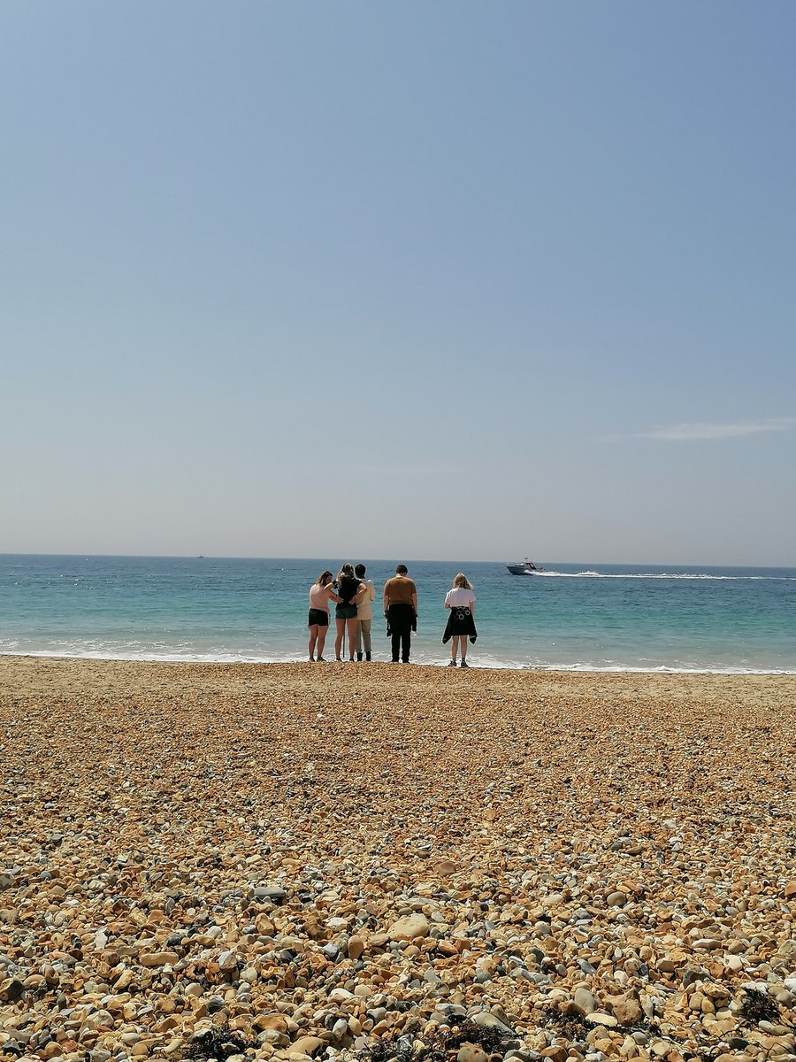 A beautiful day for another geography trip. Made all the better spending it with our fabulous year 12 students. Exemplary as always.  #USFProud #AVBProud <a href="/AvonbourneUL/">Avonbourne Boys' and Girls' Academies and USF</a> <a href="/avo_geo/">Avonbourne Geography</a> <a href="/LittleMsTopMarx/">Ms Little</a>