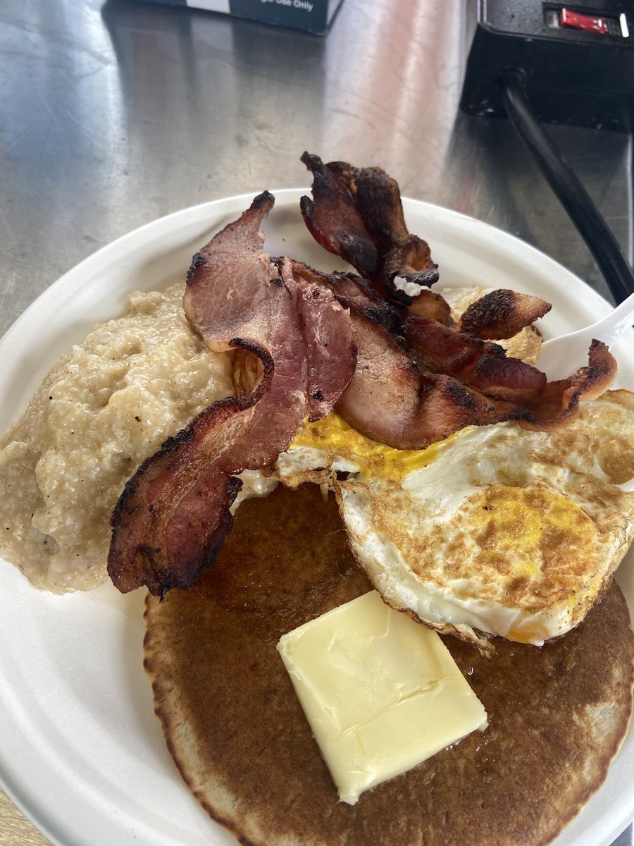 riotkitchen206 tweet media