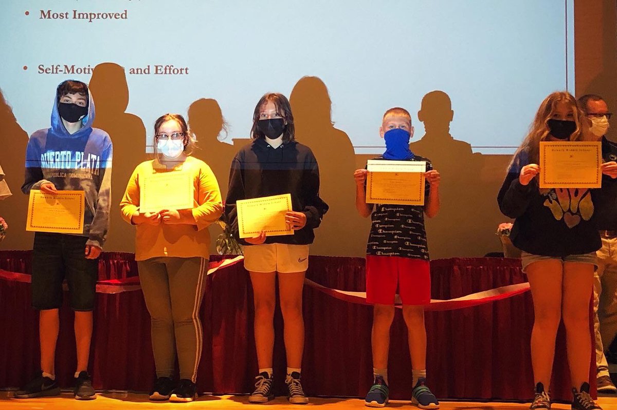 LindsayDibble1's tweet photo. Yesterday, we celebrated our sixth grade students and all of their achievements. This year has been challenging for many, and I am just so proud of our students for working hard and showing their NMS pride! Our award ceremony was full of smiles! 🎉🦊🏅 @Newark_MS https://t.co/0IeLPClee2