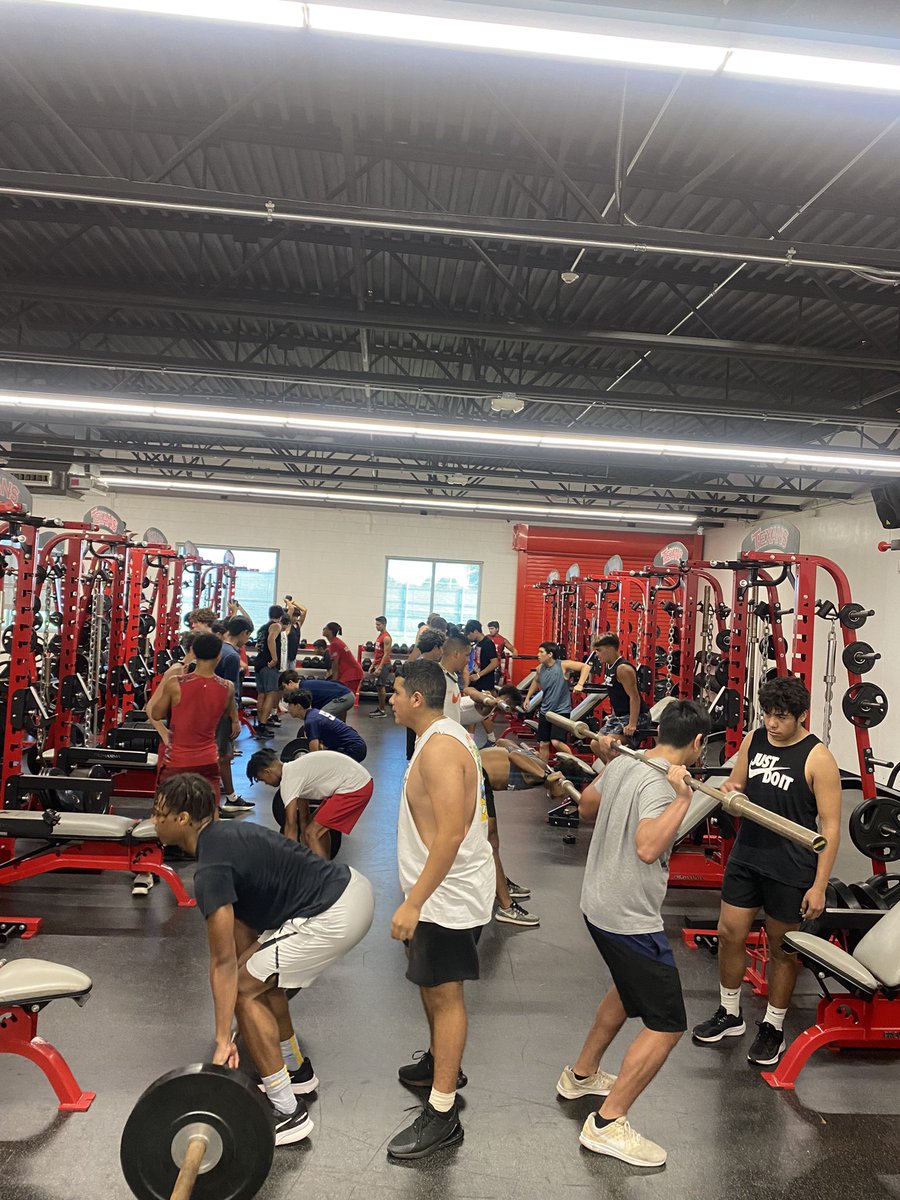 CoachAnderson_S's tweet photo. #RayTexans and #LadyTexans were locked in today. #1Team1Heartbeat #TexanPride @RayFootball_CC @raytexanbsbl @RayTexanHoops @RayTexanTrack @wrestlingtexans @TexanVolleyball https://t.co/OXcCIKVflR