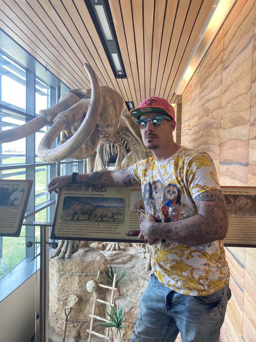 OnechiJr's tweet photo. #amc #amcsquad amc100k. Look at this bull! Ancientbull is un earth getting ready for this a short squeeze https://t.co/YWWthL0ZOs