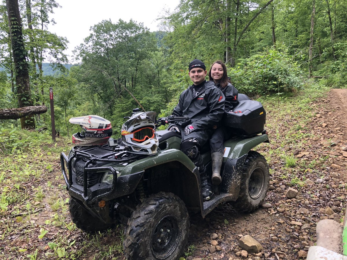 ethanbakos's tweet photo. Few photos from Hatfield &amp; McCoy trails in WV, Mines &amp; Meadows in PA &amp; Outlaw MX in Ohio. Hit all these the past 3 weekends. Loving life 😎🤙🏽 https://t.co/woB3nkTBwp