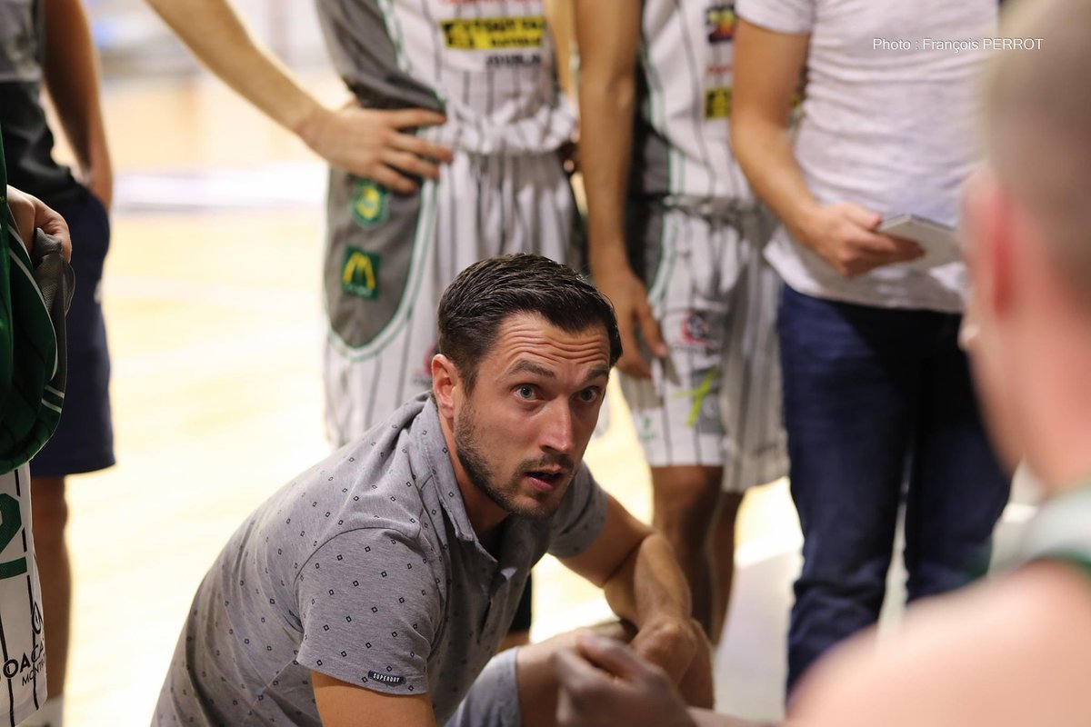 🗓 [REPRISE NM2] 🗓 

La reprise de l'entrainement est fixée au Lundi 2 Août et la reprise du championnat de NM2 au Samedi 11 septembre 2020.

#GrandirEnsemble💚💛 #EFF🏀

Crédit photo : <a href="/perrotfr/">François PERROT</a>