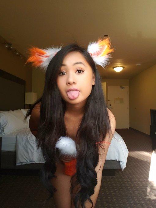 HI BABIES I'M BAAAACK 💕💕💕 https://t.co/RvQMm72jvC