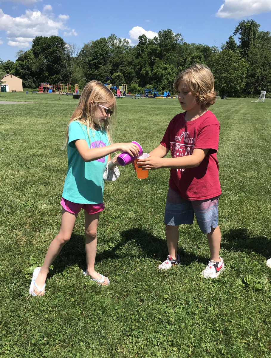 Miss Goldstein tweet media