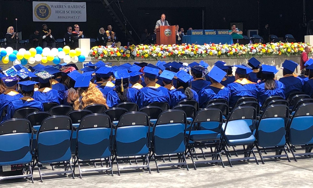 joeganim's tweet photo. Way to go graduates๐ !
Congratulations, your hard work and dedication to your education has led you to this excited achievement.
This graduation marks your passage into adulthood. Welcome.
#bridgeport #BPTStudents https://t.co/oGnUxKrXsB