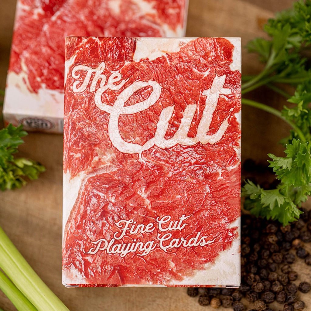 LawtonConnect's tweet photo. Coming in hot 🔥
⠀⠀⠀⠀⠀⠀⠀⠀⠀⁠
These fine cut playing cards from @KingsWild are perfect for grilling weather. Design your perfect cards from our very own @MrPlayingCard https://t.co/azF2QvfRtZ