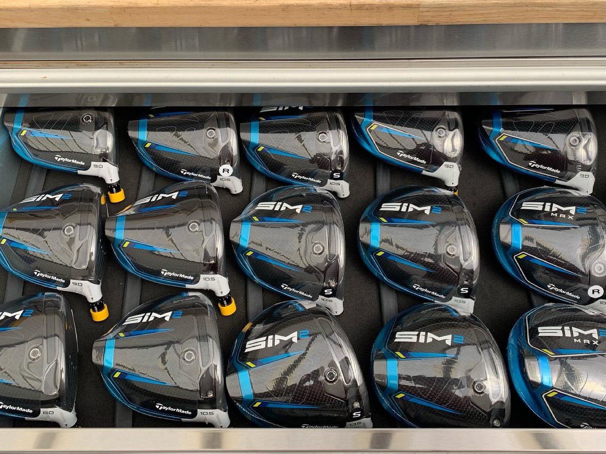 LukeSearleGolf's tweet image. The very popular 2021 issue, having stock🤯well for the first time since April she is back! Lets get our fit on! ™️🐍 #GetFit #GetBuilt #GetInPlay