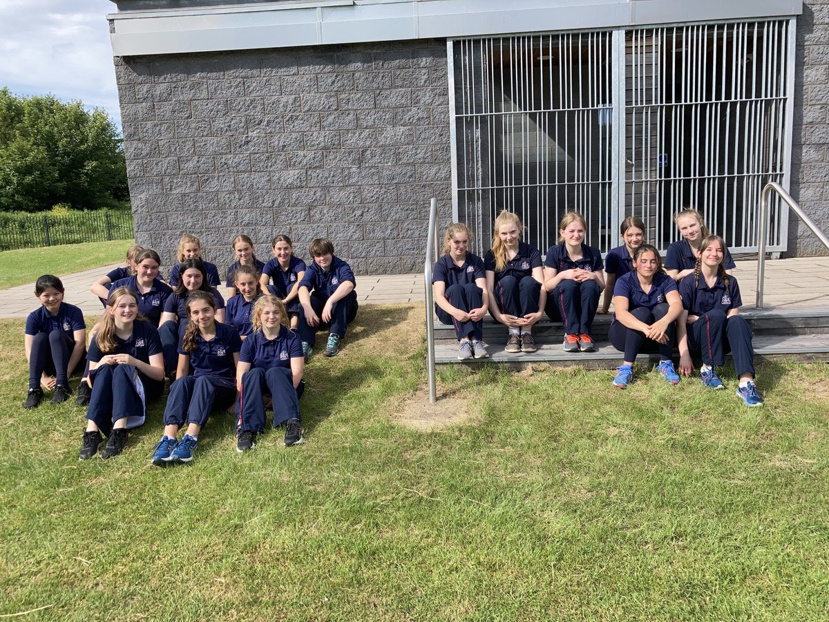 What a beautiful evening for cricket. Thank you ⁦⁦<a href="/SWFalcons2019/">South Wales Falcons Girls Cricket Team</a>⁩ for playing our U15 team in their first ever hard ball game! ⁦@MonBoysSport⁩ ⁦<a href="/cricketforgirls/">Cricket for Girls</a>⁩ ⁦<a href="/cricketwales_wg/">Glamorgan Women & Girls</a>⁩