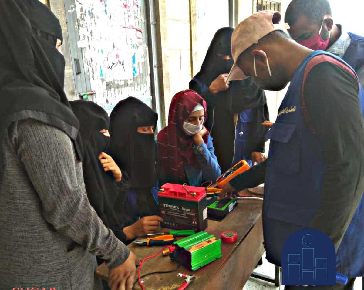 Proud to have incorporated #Livelihoods across our components. This key #EarlyRecovery driver promotes pro-poor growth & ensures #SocialProtection.
This @TamkeenYemen solar power training helps YOUTH gain assets, correct market failures, reduce inequality, foster social cohesion