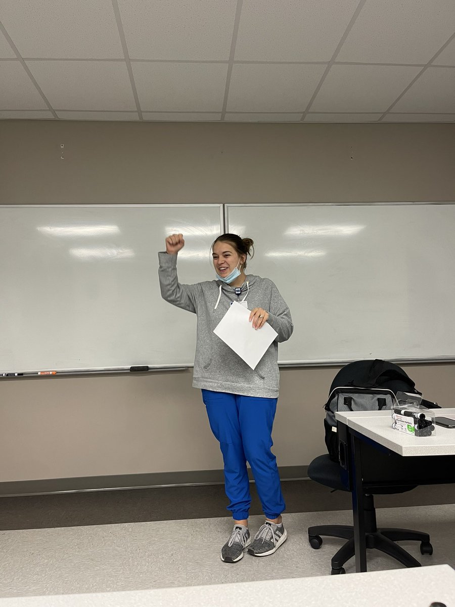 BaptistGtr's tweet photo. The baby birds are about to leave the nest. We are very proud of our wonderful residents and excited to see them become great practitioners. Great job on last journal club and presentation, Mallory and Mary. Your pharmacademic feedback will be brutal though. #TwitteRx #PharmRes https://t.co/Mx5RE7yZTt