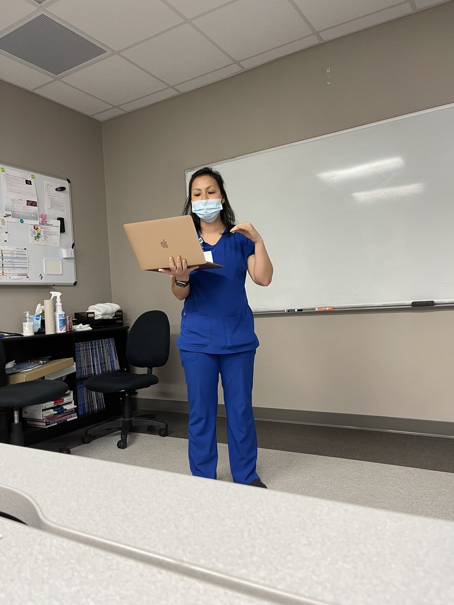BaptistGtr's tweet photo. The baby birds are about to leave the nest. We are very proud of our wonderful residents and excited to see them become great practitioners. Great job on last journal club and presentation, Mallory and Mary. Your pharmacademic feedback will be brutal though. #TwitteRx #PharmRes https://t.co/Mx5RE7yZTt