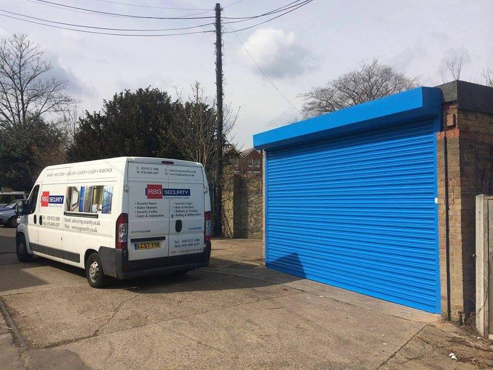 rsgsecurity_uk's tweet image. A nice picture of our RSG5000 electrically operated powder coated security shutter fitted to a workshop in Twickenham.
rsgsecurity.co.uk/rsg5000-steel-…
#rsgsecurity #securityrollershutters #commercialsecurity #fightburglary #makingbritainsafer