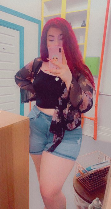 My birthday is tomorrow 🥰🥰 https://t.co/KdDX2mPtQz https://t.co/PPFDUaIcfy