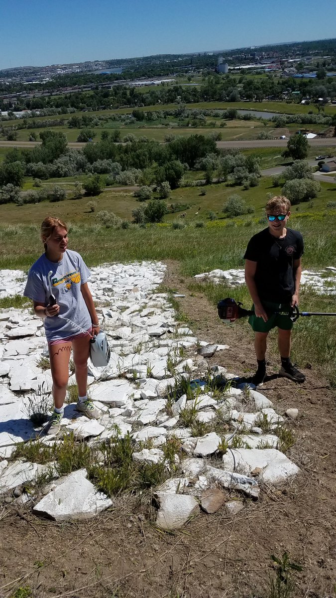 rustlerhawg's tweet photo. Shout out to the @CmrGov crew for taking time to clean up the CMR on Gore Hill. #gfps #rustlerpride https://t.co/usyZWaBH13