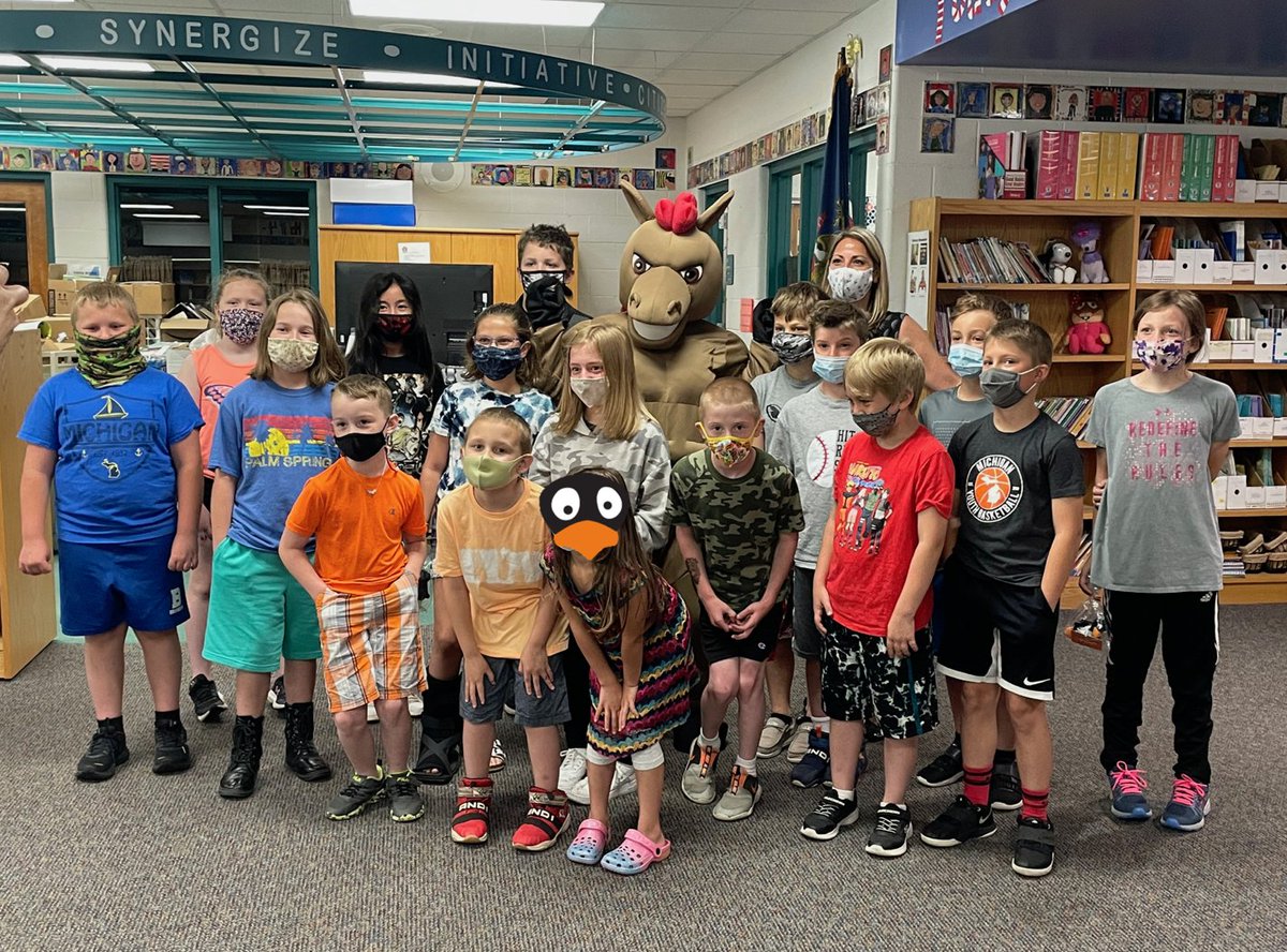 Week 1 Take Jiji Home with Me Challenge Winners! Awesome, job! Congratulations! <a href="/HollyElementary/">Holly Elementary</a> <a href="/DavisburgEl/">Davisburg Elementary</a> <a href="/Patterson_El/">Patterson Elementary</a> <a href="/RosePioneerEl/">Rose Pioneer</a> 
#BronchoPride