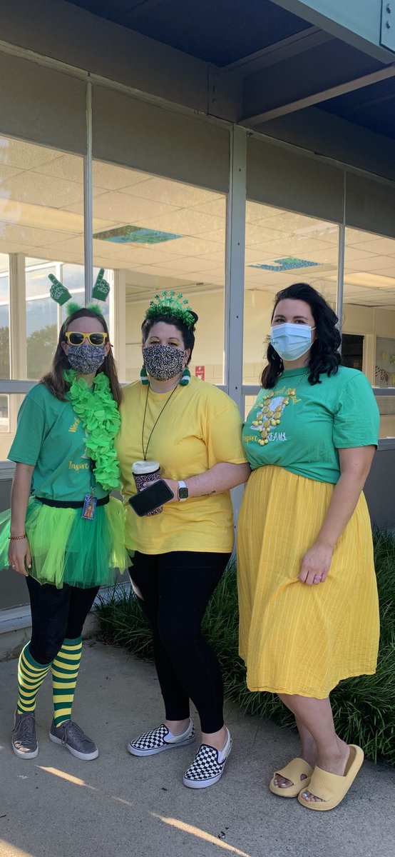 Morgan Pilkington (she/her) (@mtpilkington) on Twitter photo We had fun celebrating our last day! <a href="/jodi_seitz/">Jodi Seitz</a> <a href="/ReamsElemAP/">Reams Road Elem</a> <a href="/BurwellBernard/">Bernard Burwell</a> <a href="/InSPirEDteach17/">Amanda Sova</a> <a href="/janine_Henley/">Janine Henley</a> We had fun celebrating our last day! <a href="/jodi_seitz/">Jodi Seitz</a> <a href="/ReamsElemAP/">Reams Road Elem</a> <a href="/BurwellBernard/">Bernard Burwell</a> <a href="/InSPirEDteach17/">Amanda Sova</a> <a href="/janine_Henley/">Janine Henley</a>