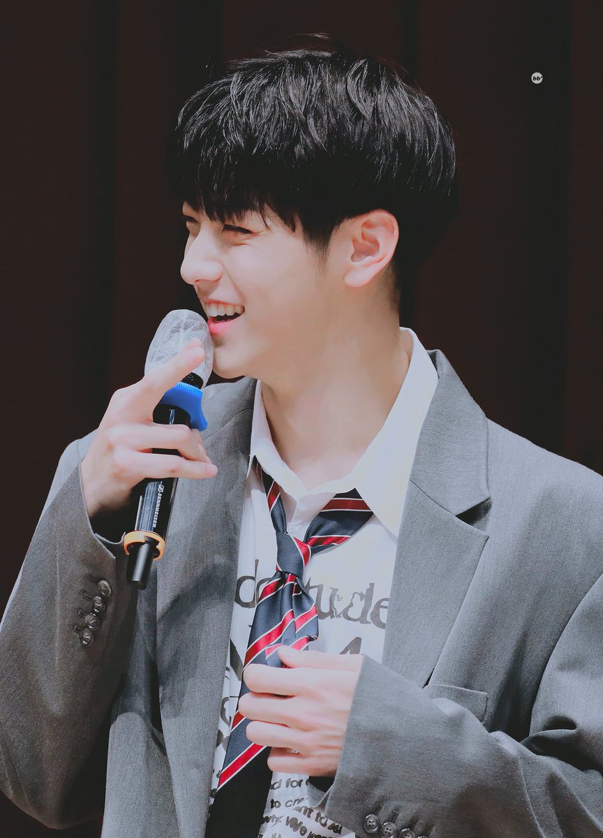 soobin_pics's tweet photo. So gorgeous π
#SOOBIN #choisoobin #soobinpics #txtfansign #TXT #μλΉ
π· bunnybaby1205 https://t.co/em21sOPFat