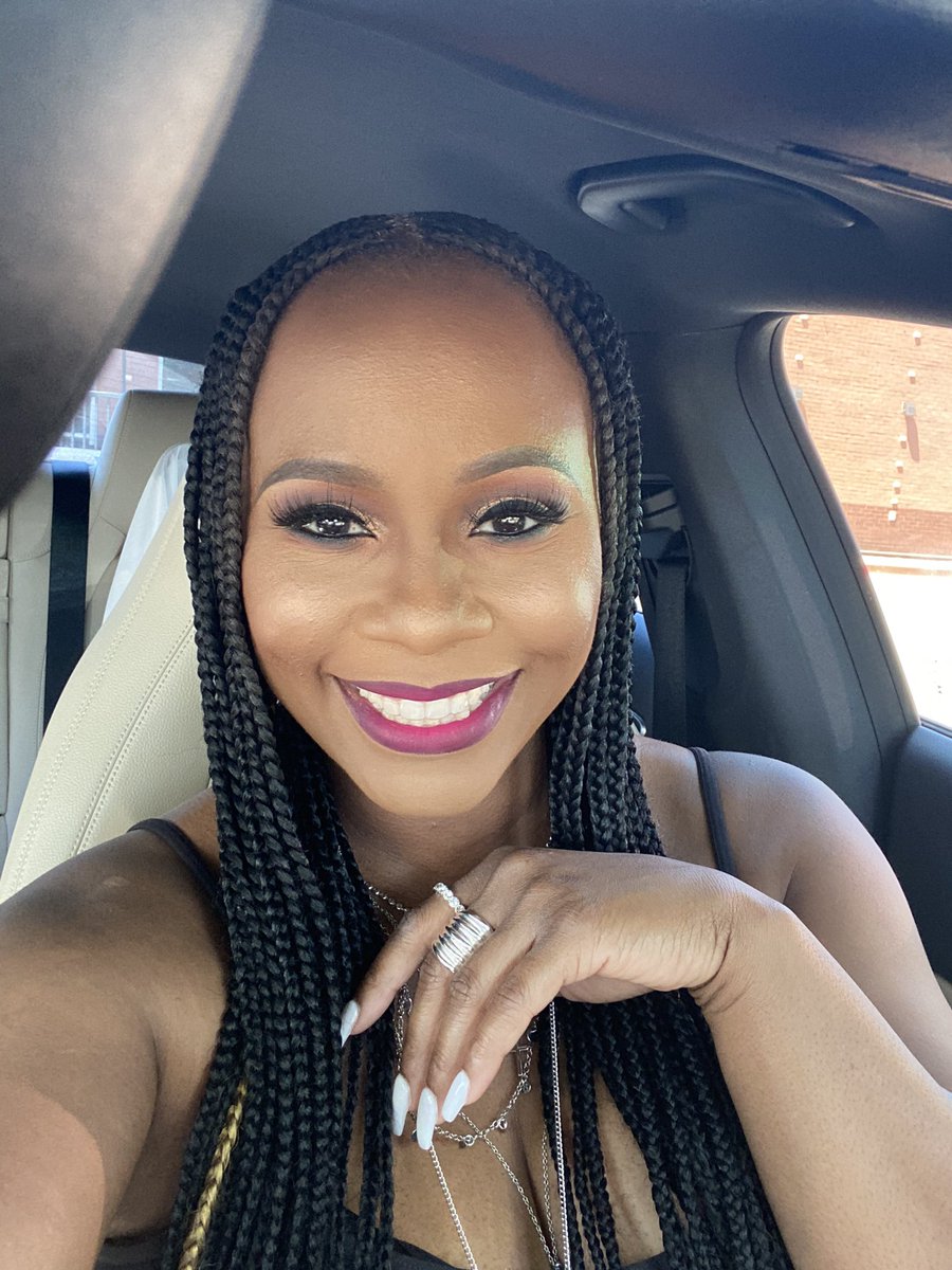 datgurlcanwrite's tweet image. She Ready! Singer/Songwriter @datgurlcanwrite 🤍
Good Vibes. Good Life 🤍🎶🎙🎵

MUS: @_brushd instagram 
@infinitebraidshoustontx 🤍 IG

#makeup 
#lashondaschofield
#singer 
#rnbmusic 
#rnbartists 
#goodvibes 
#summervibes 
#ombrelips