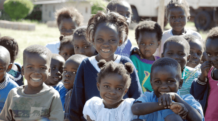 NotifyGroup's tweet photo. Journée mondiale de l'enfant africain 

 Pour plus d'infos téléchargez gratuitement Lubum RdcM infos sur https://t.co/1HTnV1loko
               
 #RDC #Kinshasa #Congo #Lubumbashi #Monde #Info #Monde https://t.co/7dHtd12KQF