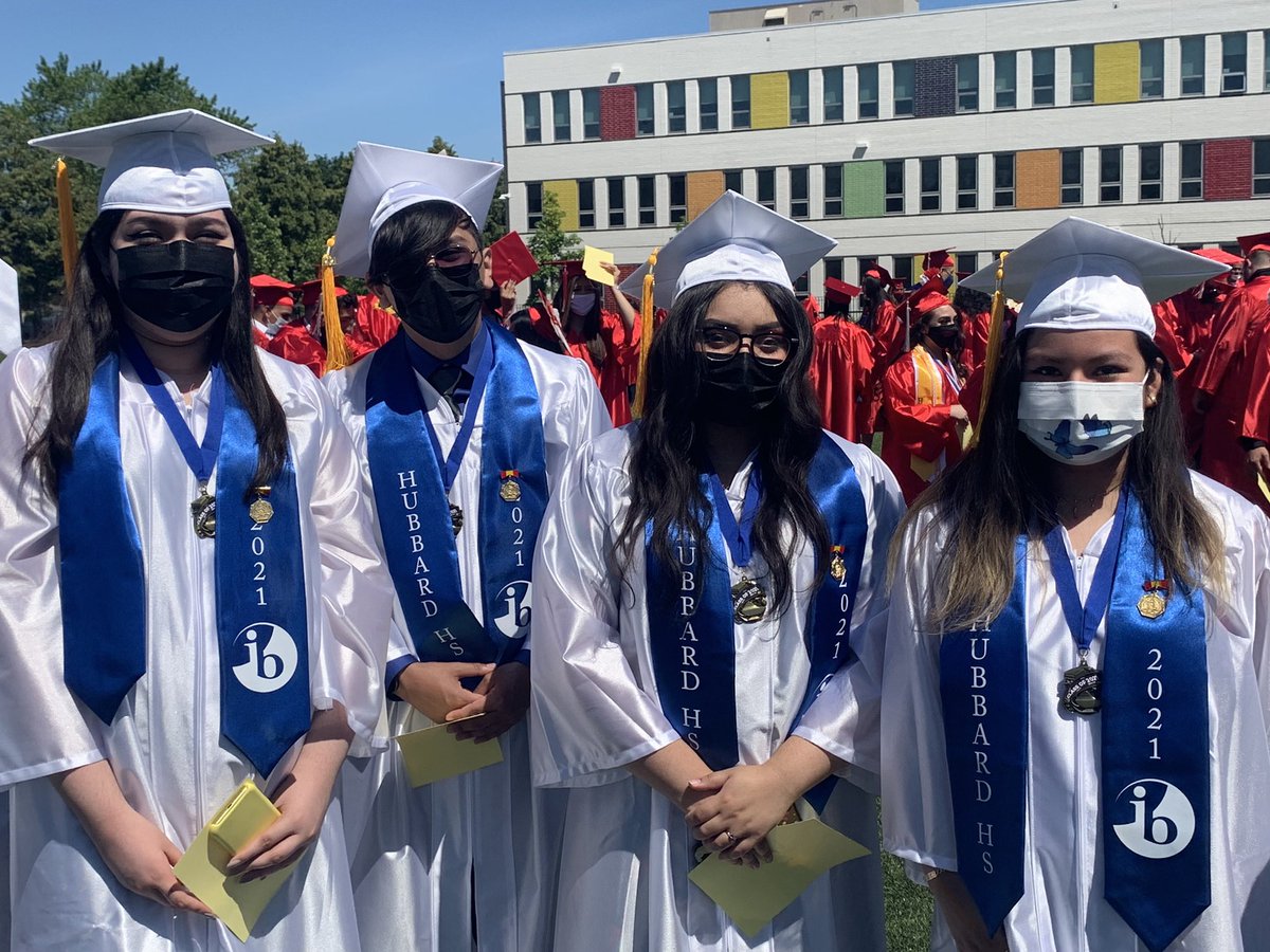 IB_Hubbard's tweet photo. Congratulations to all of the 2021 Hubbard Greyhounds! Super proud of the Hubbard IB students!
#BetterMakeRoomChicago https://t.co/d4r3R1hGsQ