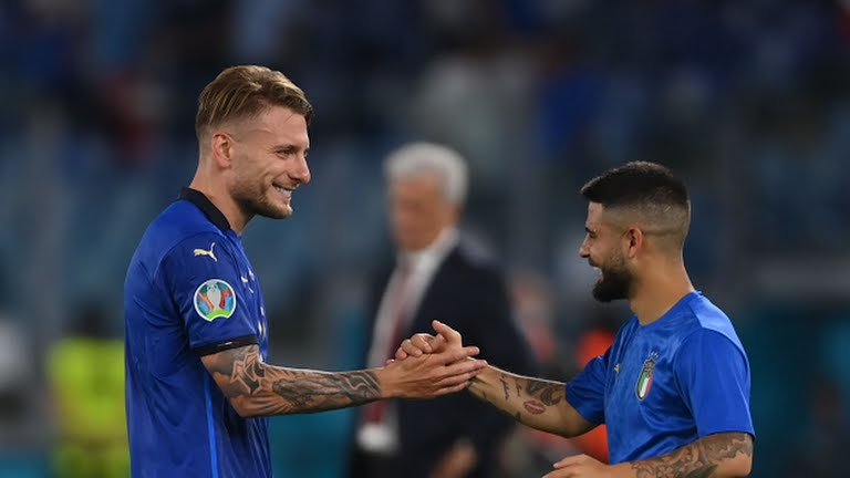 juancav_12's tweet photo. ¡FINAL DEL PARTIDO EN EL OLÍMPICO DE ROMA!

#ITA 3 VS 0 #SUI 

Italia es la primera selección clasifica a octavos de la #EURO2020 , con goles de Locatelli (X2) y Ciro Immobile se impone ante su similar de Suiza. Gran juego por parte de la azzurra. https://t.co/OOjEaVJoQK