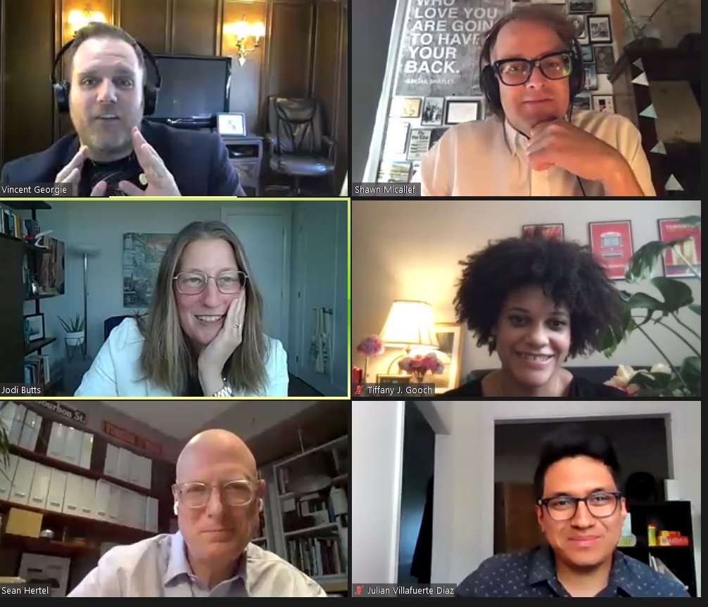 CANURB's tweet photo. A #CUIxLOcal Homecoming during #CUIxWindsor week: Big thanks to alumni @jodilhbutts @shawnmicallef @Sean_Hertel @goocht @julian_rvd, hosted by @VincentGeorgie on pizza, politics, and parking! Talking about our hometown: The Windsor diaspora discusses the city they love (but left) https://t.co/zd79oxSC4A