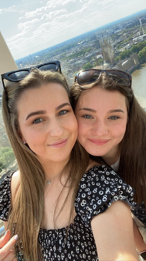 _lydiasmith's tweet photo. This week is diabetes awareness week. My sister is 14 &amp; has had type 1 diabetes since she was 7 &amp; no she didn’t get it because she ate too much sugar or was overweight… please educate yourselves https://t.co/LKpzRxr0Xi
#DiabetesAwareness @JDRFUK @DiabetesUK https://t.co/ODjHH5MBgc