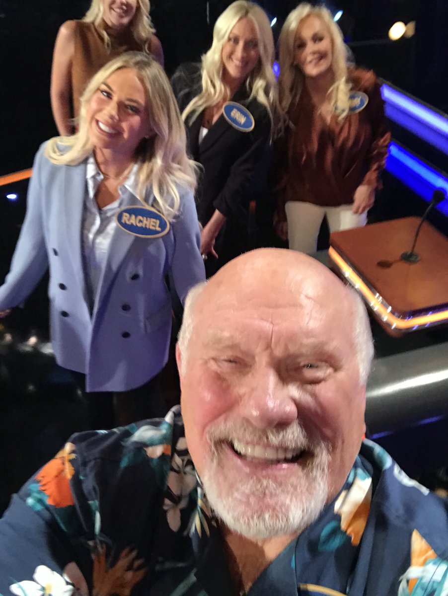 Celeb Family Feud on Twitter "We're ready to ROCK 🤘with Team