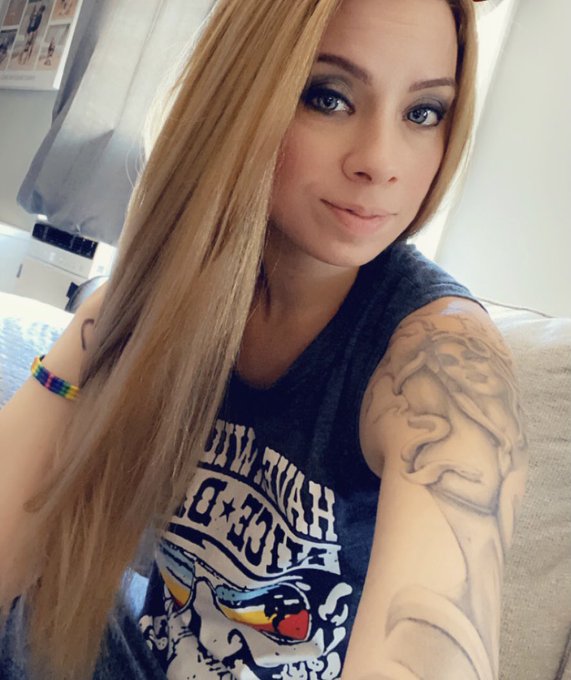 Well decided to ditch my dark hair and go blonde for the summer 😬 https://t.co/kixeRpjby1<a href="/tag/tittytuesday"class="tags"><span>#tittytuesday</span></a>