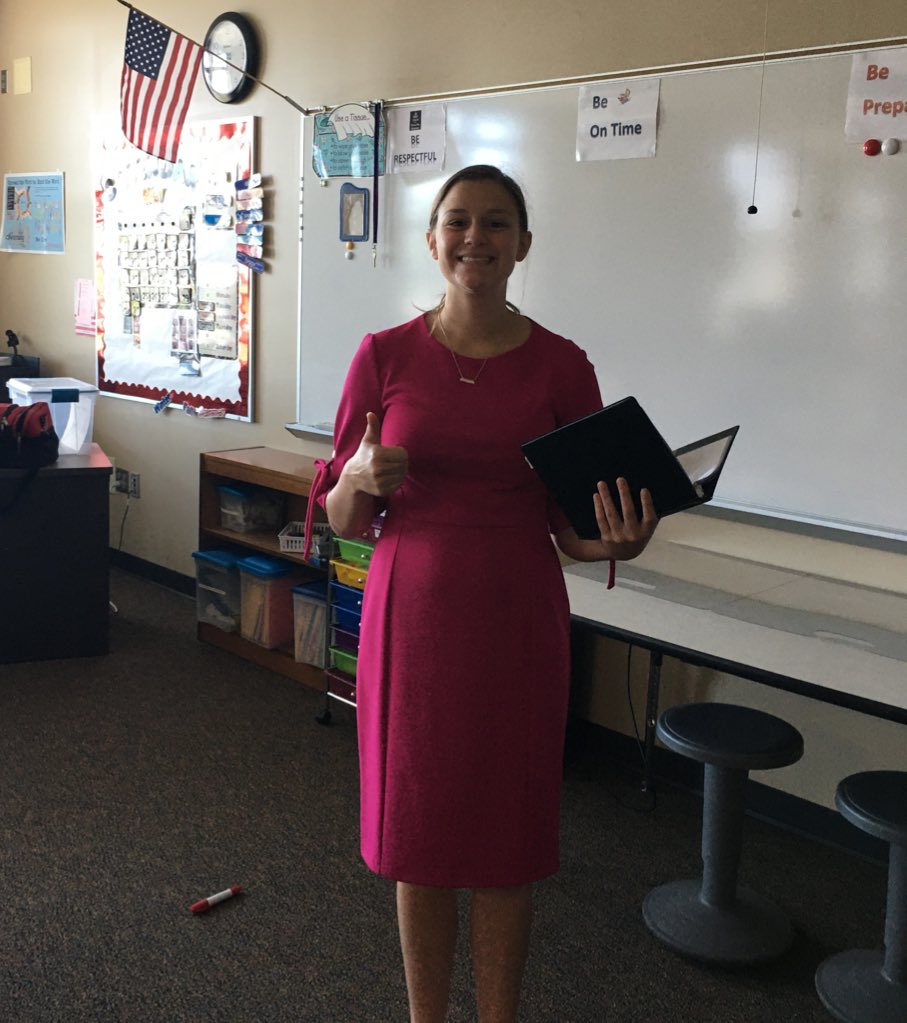 SHHSSpeech's tweet photo. And with that, Elise’s Junior year is now officially over. Top 10 at state in POI &amp; OO, 3 National Tournaments this spring, and an AWESOME human being! Can’t wait to see what next year brings! Hard work pays off! @shschools @speechanddebate #Nats21 #Leader https://t.co/TMkUt6cgzu