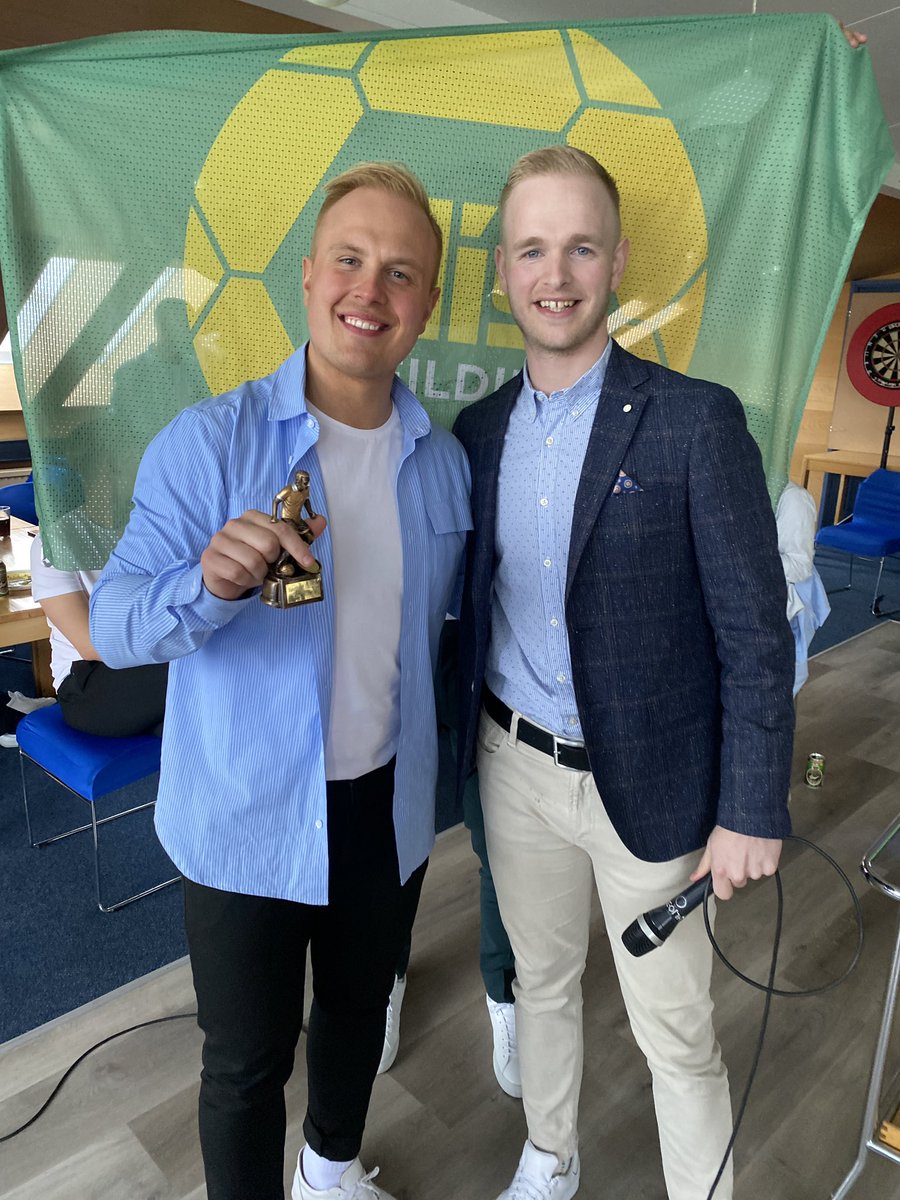 Besti leikmaður Kríu í fótbolta 20/21 🤝
<a href="/egillploder/">Egill Ploder</a> nælir sér í LANG mikilvægustu viðurkenningu tímabilsins 💥