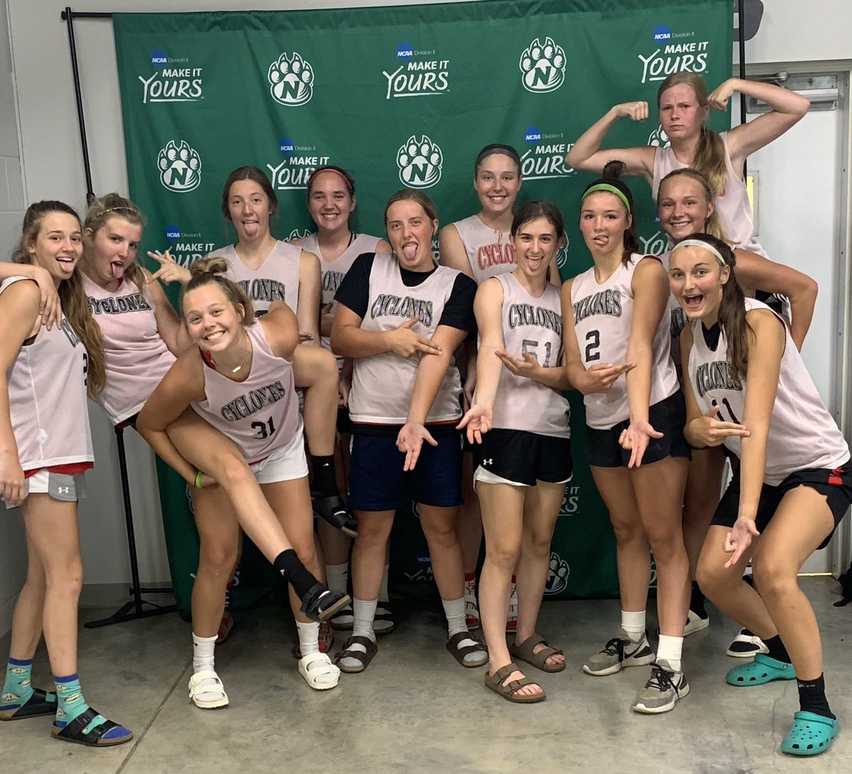 zklaassen's tweet photo. What a fun couple of days @nwbearcatwbb with this crew. Ended the tournament 4-1 and have a lot of positives to build off of. #attack https://t.co/jyWDzzG7IT