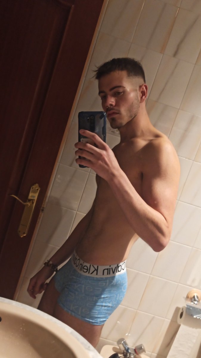 🥴
