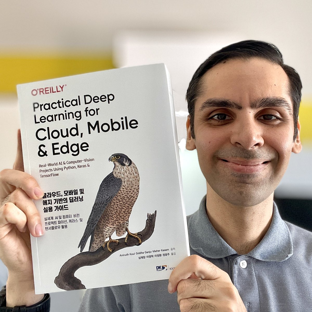 Annyeong! Found a great reason to learn Korean, now that our 600 page Practical Deep Learning book has been translated to this wonderful language. Thank you <a href="/OReillyMedia/">O'Reilly Media</a> , and congrats <a href="/SiddhaGanju/">Siddha Ganju</a> &amp; <a href="/MeherKasam/">meher.cad</a> . #AI <a href="/practicaldlbook/">Practical Deep Learning Book</a>