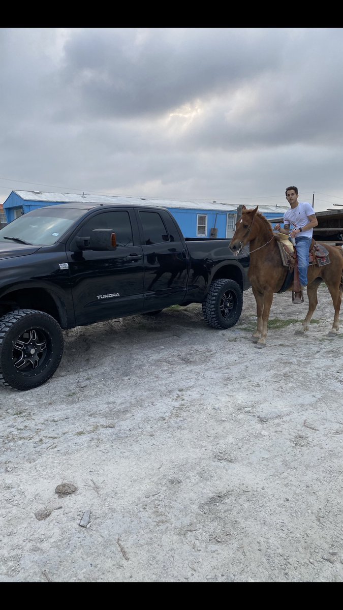 bryanortiz38's tweet photo. The real bullseye! 🐎 https://t.co/F29xeCNGgV