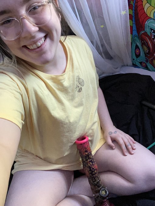 Was bored soooo I got online. Link in bio 🥰😇😜 https://t.co/tVJeVXfDC7<a href="/tag/pdx"class="tags"><span>#pdx</span></a><a href="/tag/femmedom"class="tags"><span>#femmedom</span></a>