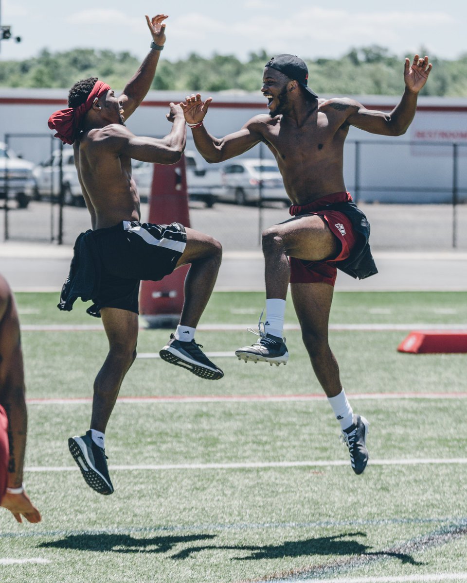 UMass Football tweet media