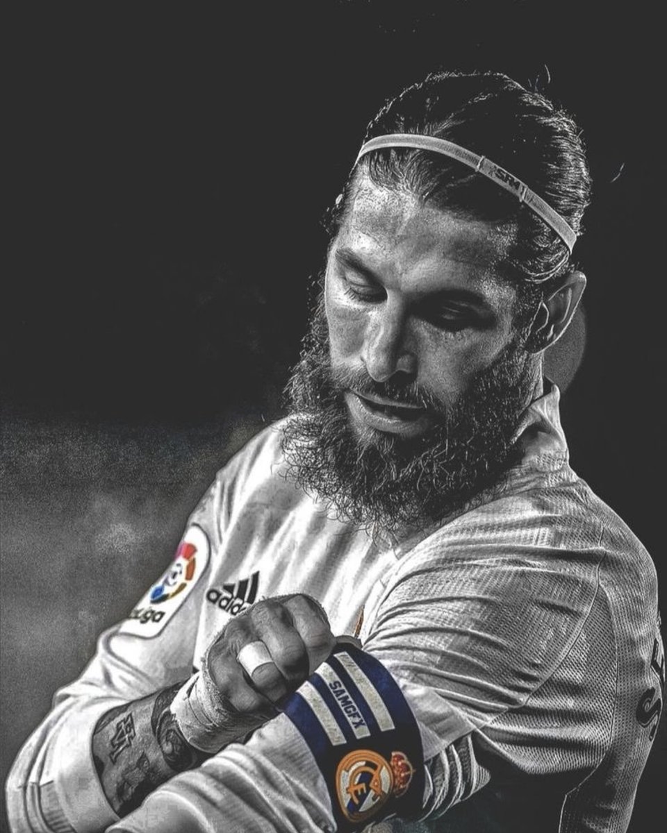 يالها من ليلة طويلة على عشاق الملكي، رحل من كان يعرف واجباته وأكثر، من كان يلعب جميع الأدوار، من كان مستعدا ان يستقبل رصاصة في الملعب ليفوز الفريق، من امتلأت قلوبهم بمحبته، من رفع الرؤوس والكؤوس، من لا يعوض ولا يتكرر، رحل فارس مدريد ورمزها وقائدها الأعظم وبطلها الكبير 💔 #راموس